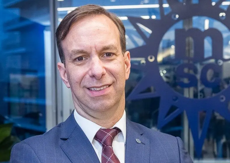 adrian-ursilli-diretor-geral-da-msc-cruzeiros-e1654117190569