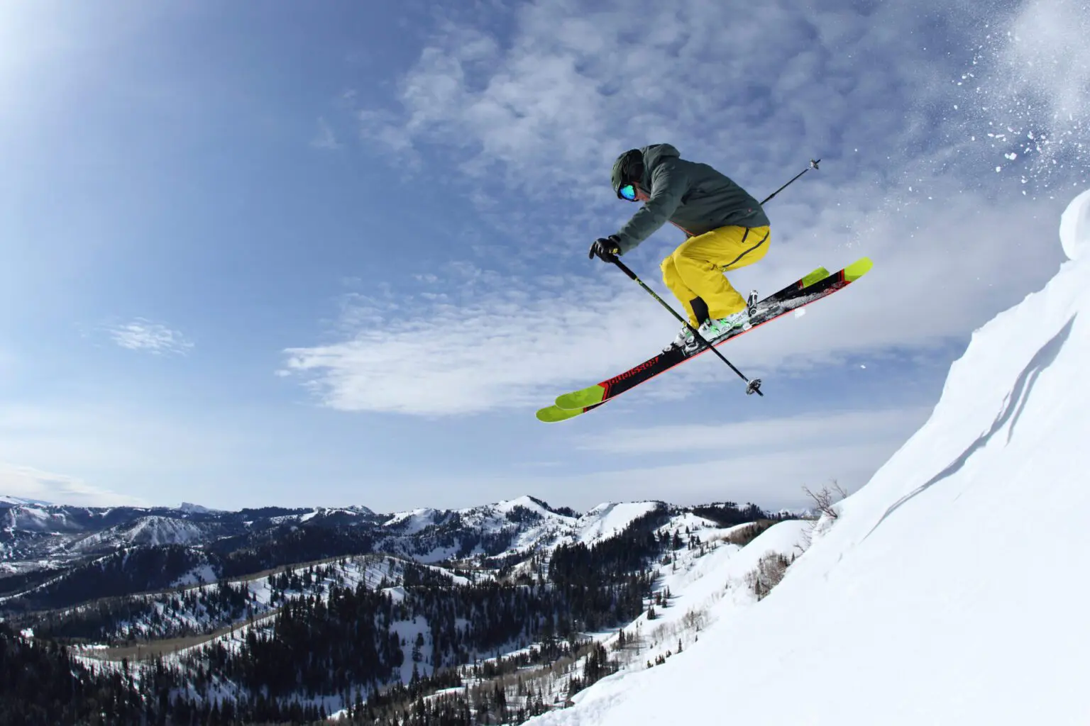 bowl-skiing-in-park-city-scaled