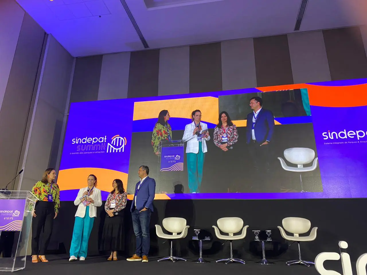 carolina-negri-vanessa-costa-cyntia-carneiro-e-murilo-pascoal