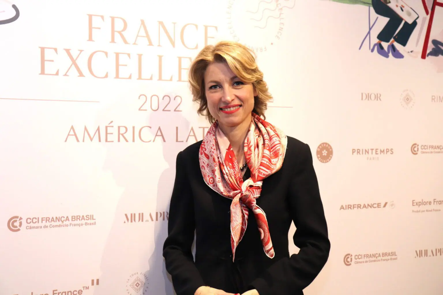caroline-putnoki-diretora-para-a-america-do-sul-da-atout-france-durante-o-france-excellence-2022-scaled