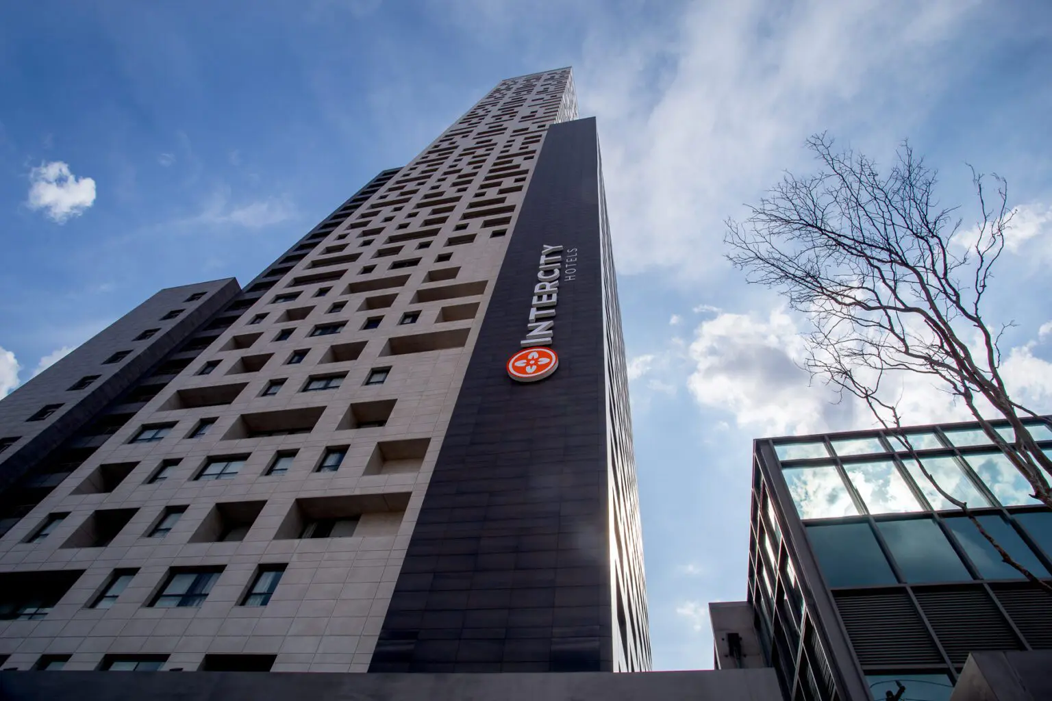 fachada-do-intercity-tatuape-foto-phillip-zelante