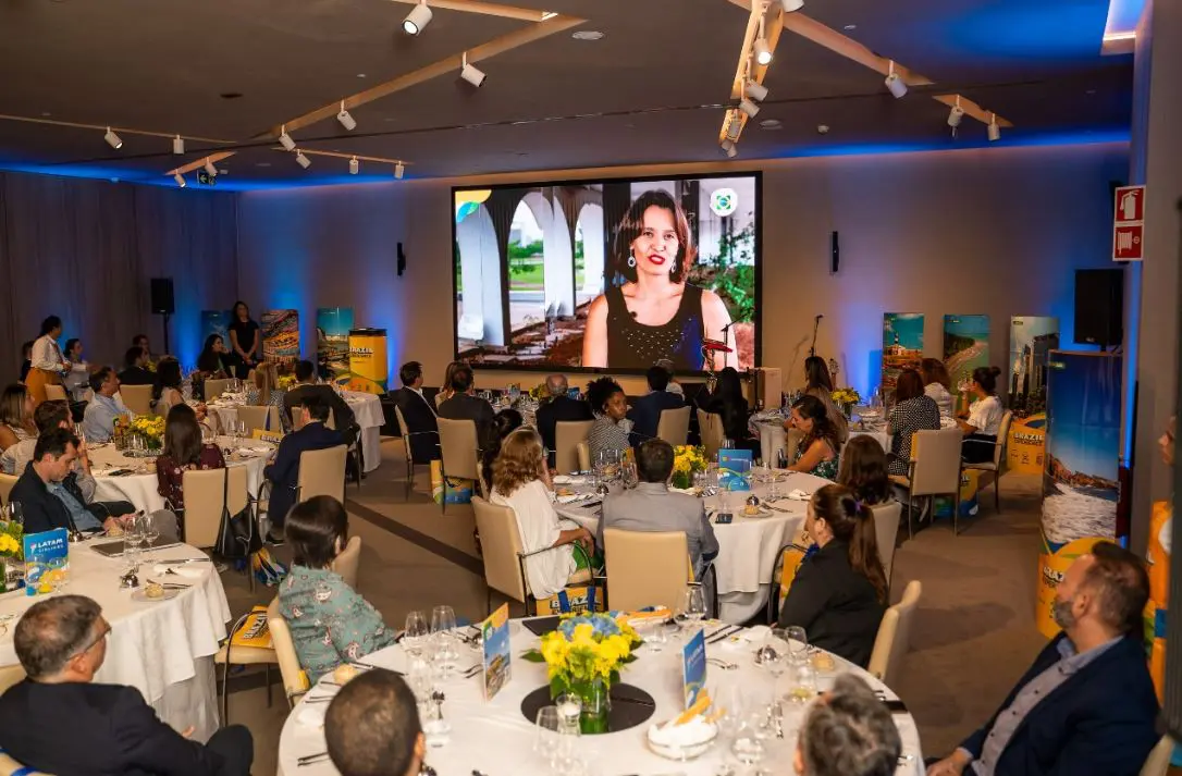 foto-divulgacaoembratur