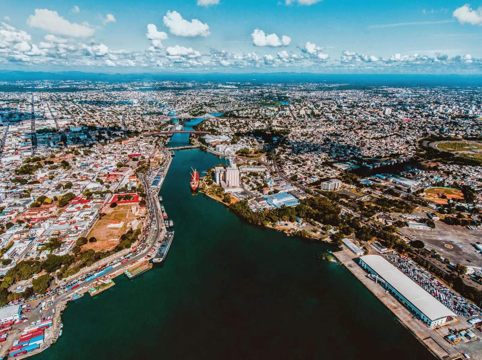haniel-espinal-peukrbz7kxu-unsplash-scaled