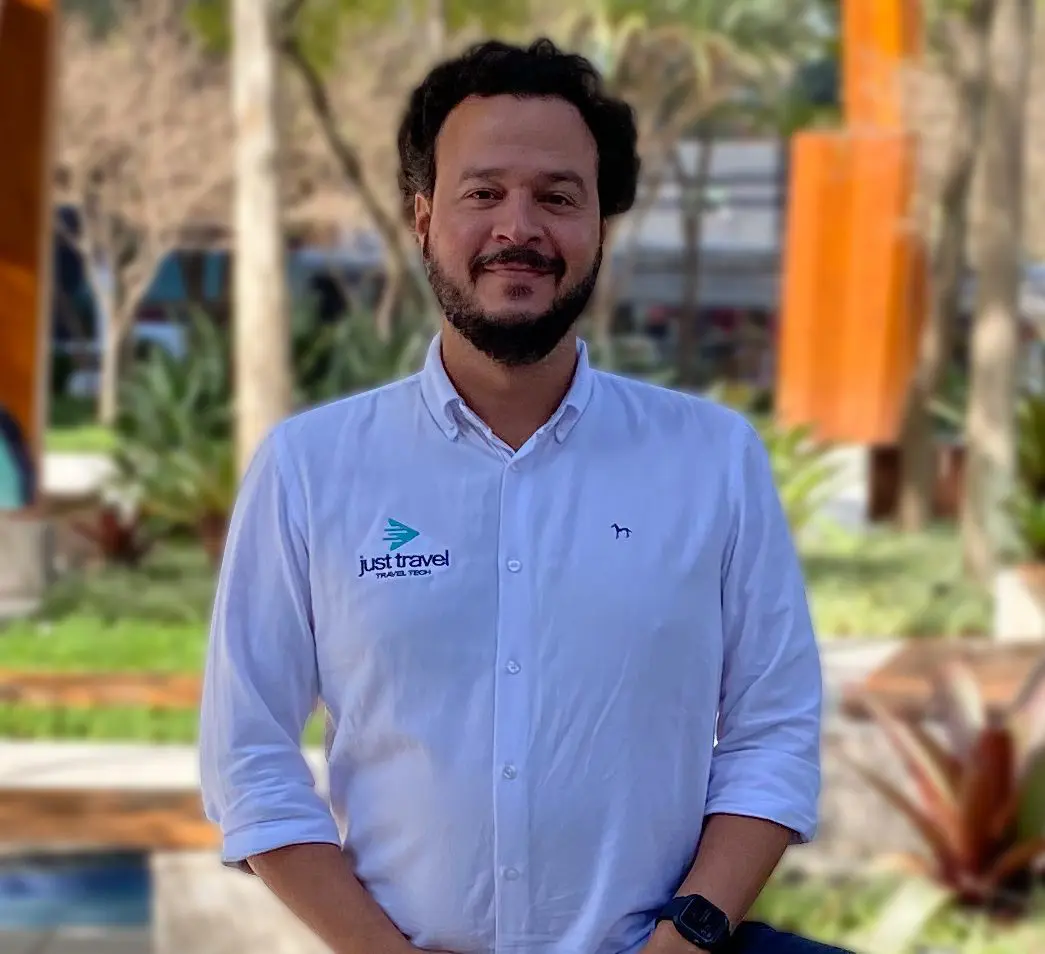 joao-nou-cofundador-e-ceo-da-just-travel