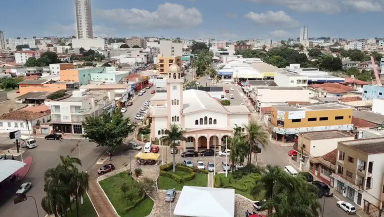 luziania-go-e-uma-das-cidades-contempladas-com-recursos-do-mtur-para-obras-em-pracas-publicas-foto-prefeitura-de-luziania-mtur