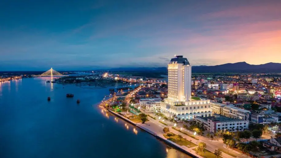 melia-vinpearl-quang-binh-e1646038263276-916x515-1