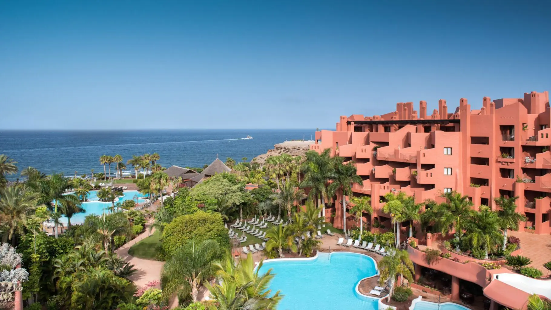 resort-la-caleta-scaled