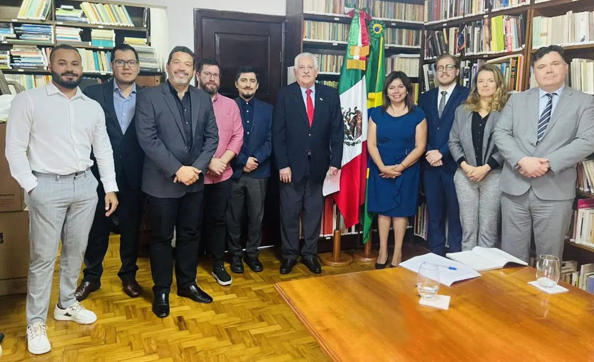 reunion-consulado-do-mexico