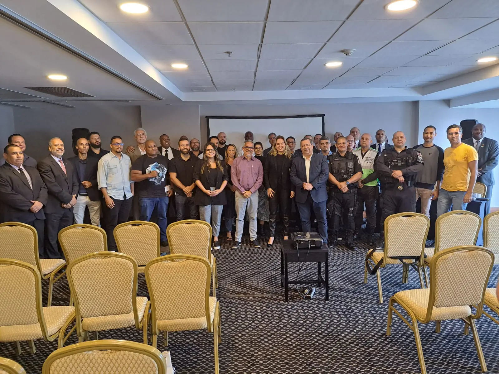 Fí“RUM DE SEGURANí‡A FOTO 1 ABRI 23 Fórum de Segurança do HotéisRIO capacita rede hoteleira