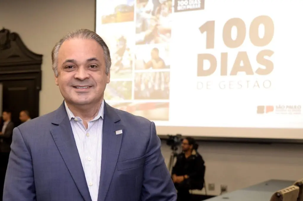 Roberto de Lucena, 100 dias Roberto de Lucena, 100 dias