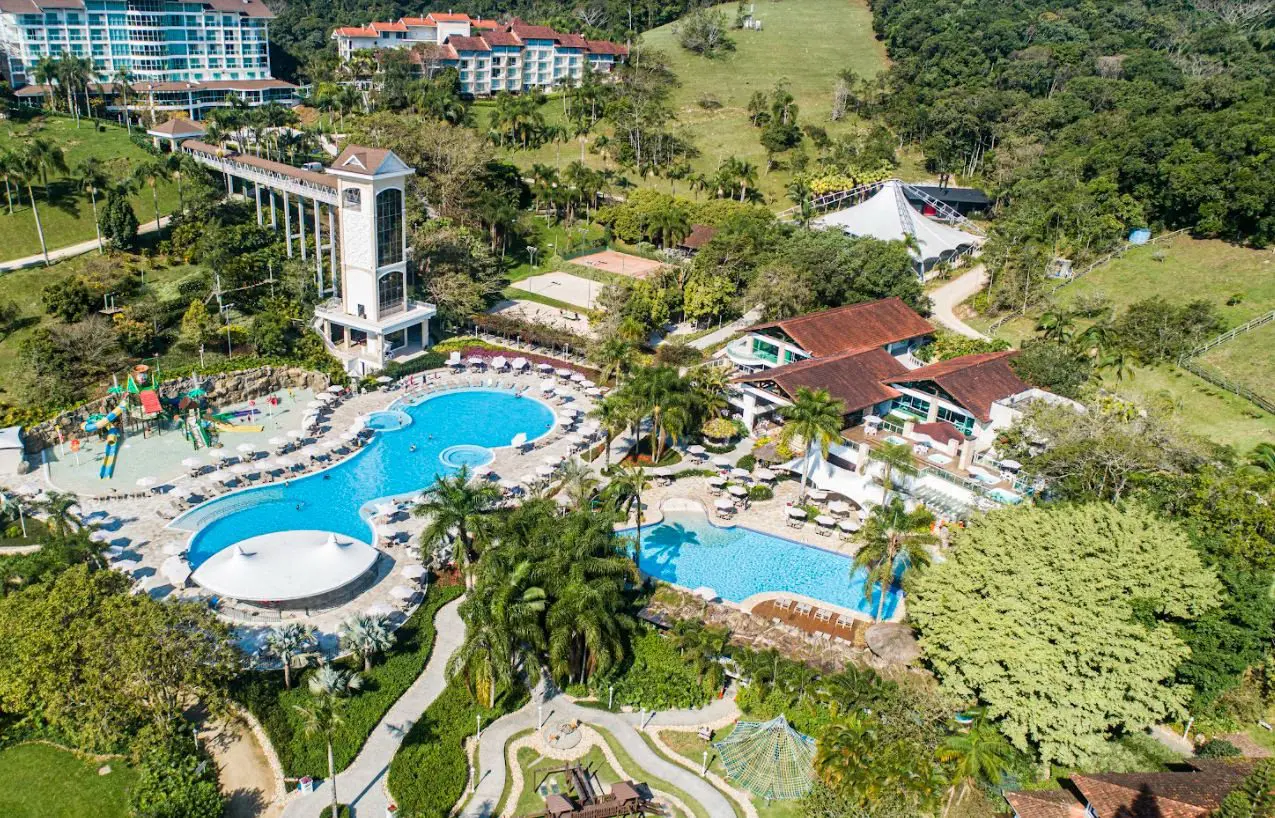 Fazzenda Park Hotel comemora 25 anos