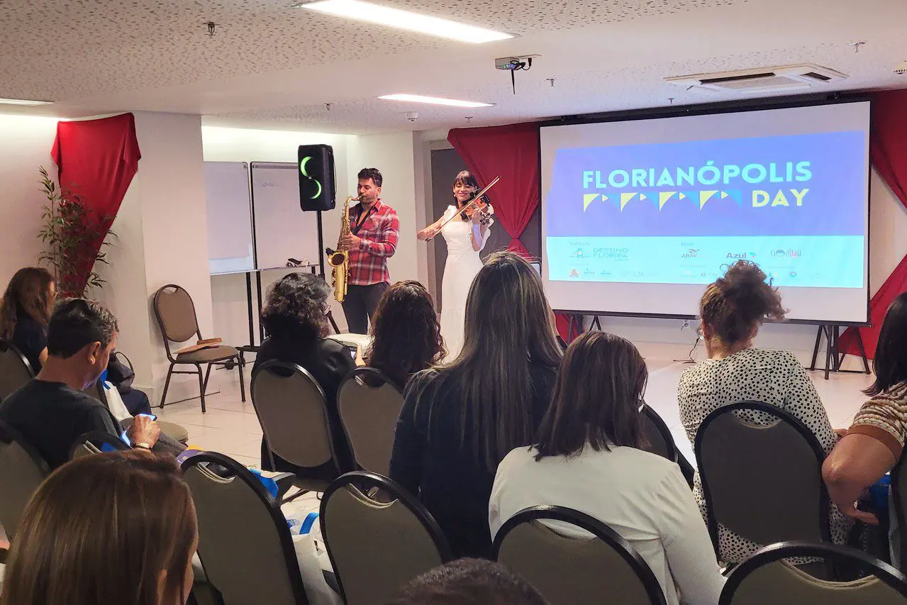 Florianópolis Goií¢nia Florianópolis Goiânia