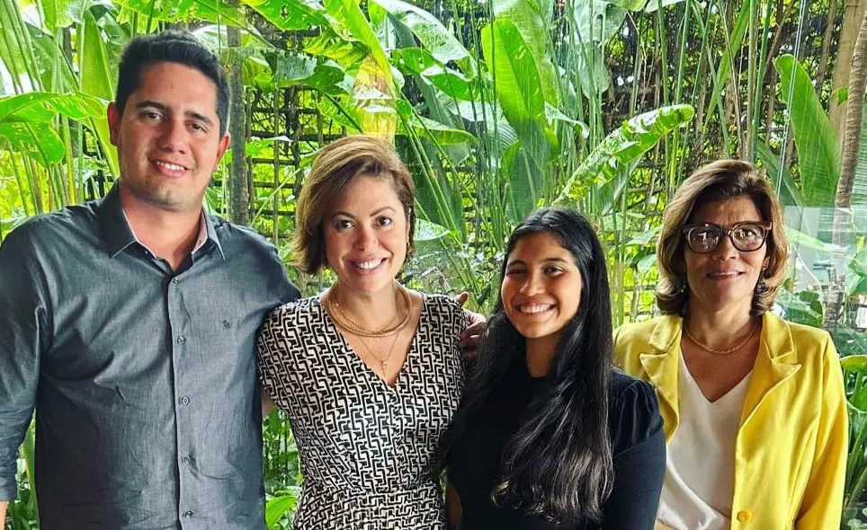 Time da Bahia com diretora comercial Rebeca Ferreira Interep