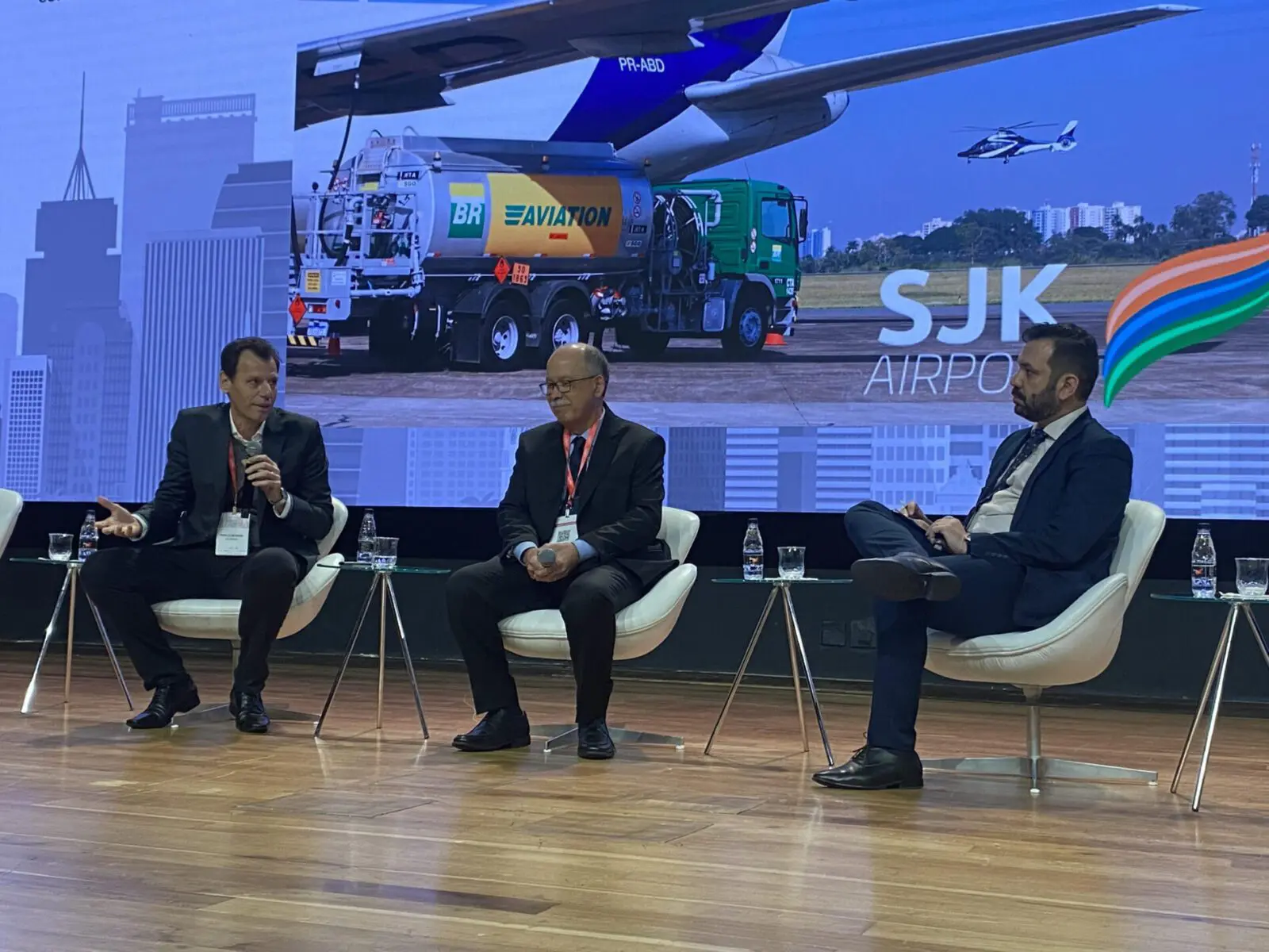 Ronei Glanzmann (Aeroporto SJC), Ruy Amparo (Abear) e Fábio Zelenski (Visite São Paulo).