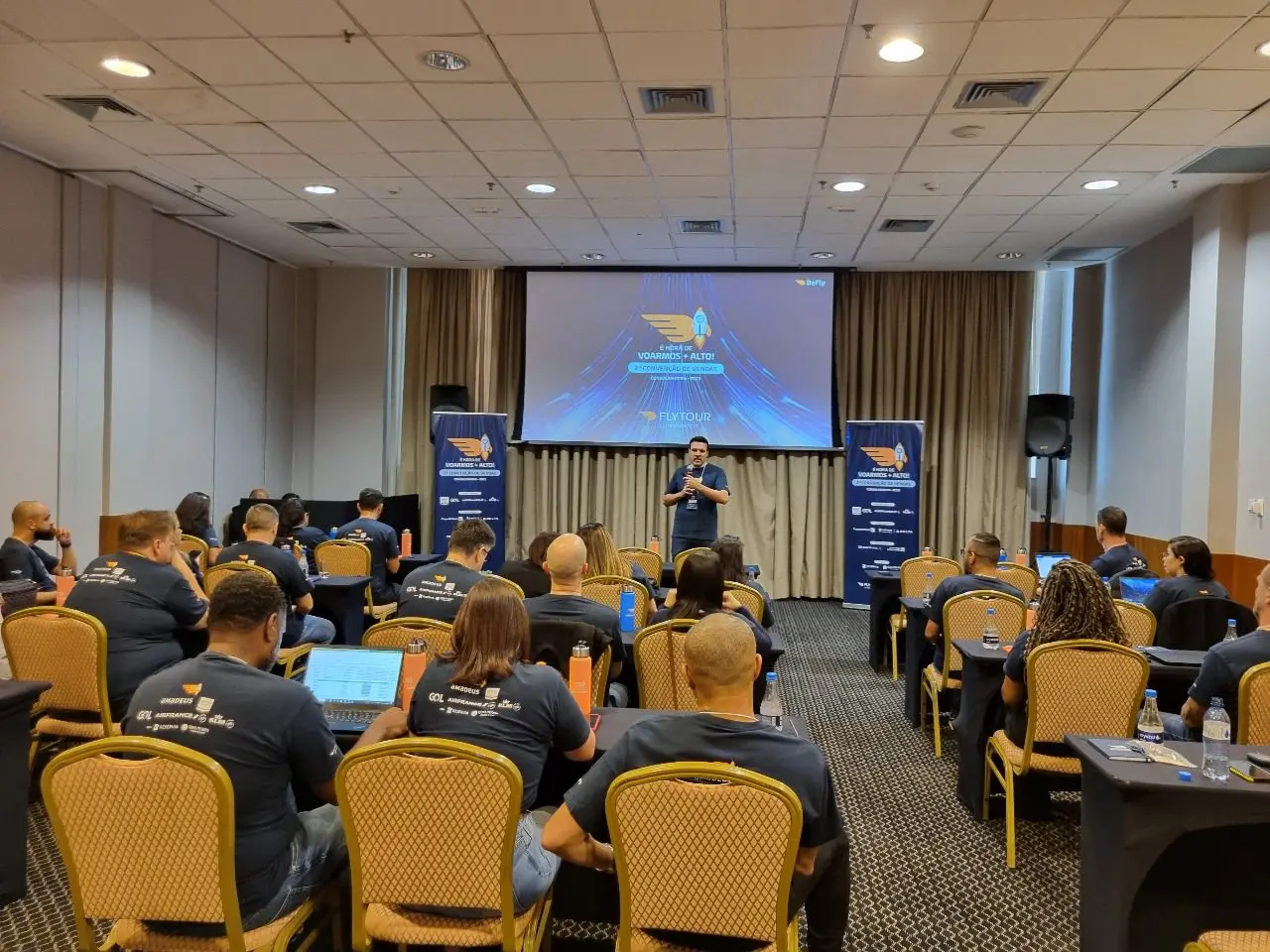 A 2ª Convenção de Vendas da Flytour reuniu o time comercial do Norte e Centro Oeste. A 2ª Convenção de Vendas da Flytour reuniu o time comercial do Norte e Centro Oeste.