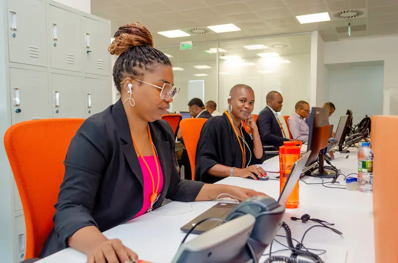 Localizada no edifício One Metrópolis, em Talatona, nova sede abriga cerca de 300 colaboradores da companhia aérea. Foto: Divulgação Taag