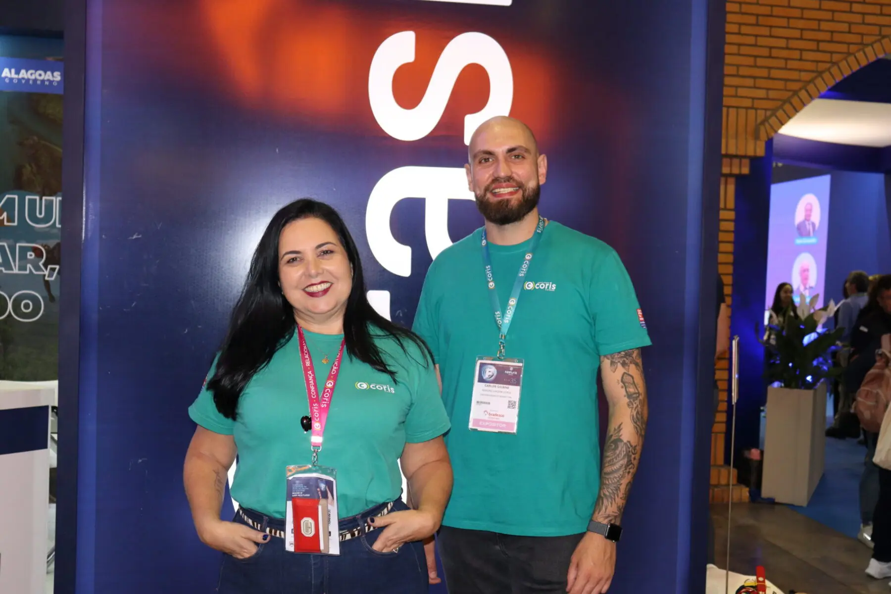 Claudia Brito e Calos Giubine, ambos da Coris