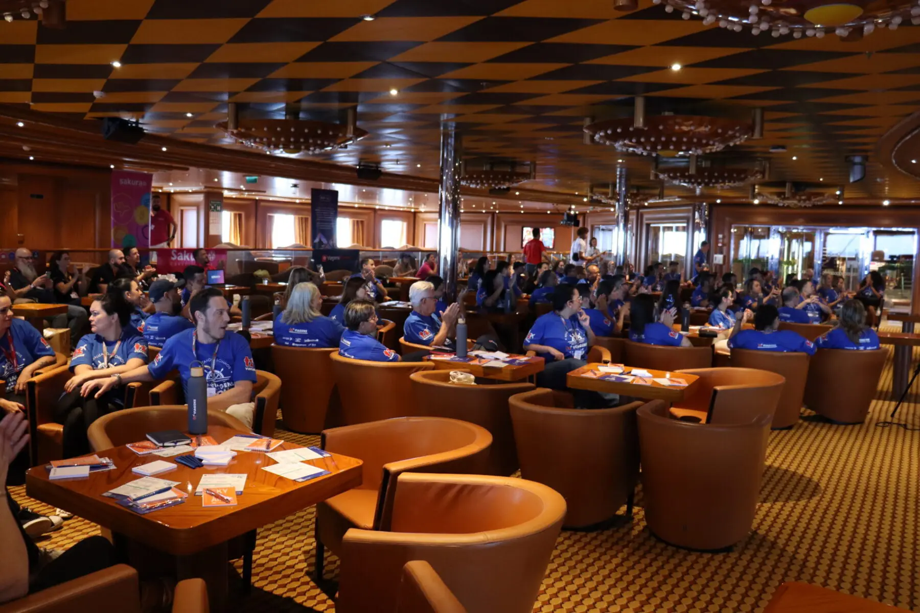 A Convenção de Vendas da TZ Viagens conta com a participação de cerca de 80 franqueados A Convenção de Vendas da TZ Viagens conta com a participação de cerca de 80 franqueados