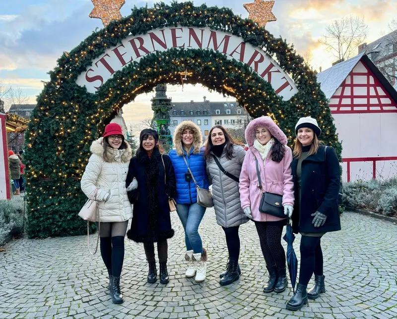 unnamed (71) Agentes de viagem parceiras e Cássia Souza, da Velle, passeando pelos mercados de Natal - Foto: Divulgação