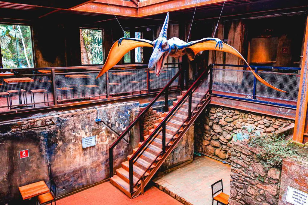 Praça de alimentação da Terra dos Dinos | Foto: Divulgação