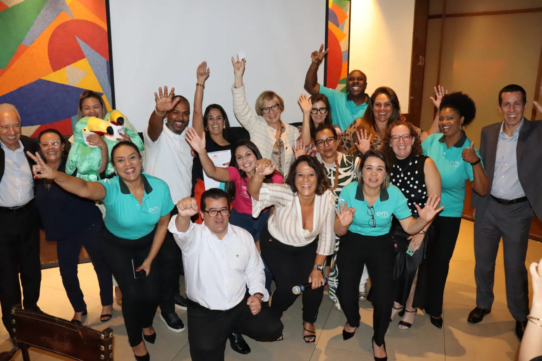 IMAo fim do evento, alguns agentes de viagens foram premiados pelos parceiros de lazer da EHTL Ao fim do evento, alguns agentes de viagens foram premiados pelos parceiros de lazer da EHTL