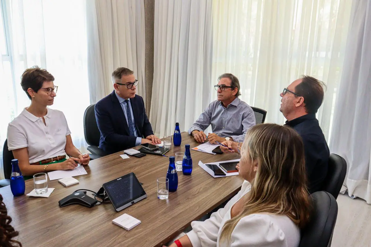 Reunião Consulado Francês 12