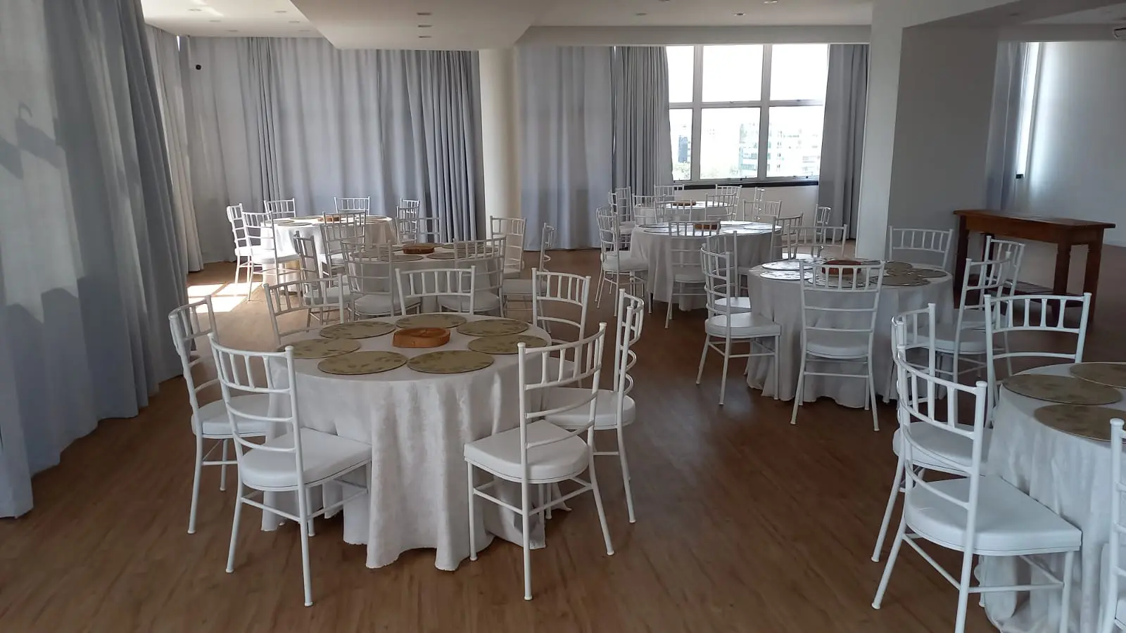 WhatsApp-Image-2024-02-06-at-08.28.32 (1) Salão Le Rouge, onde haverá jantar de Dia das Mães - Foto: Divulgação