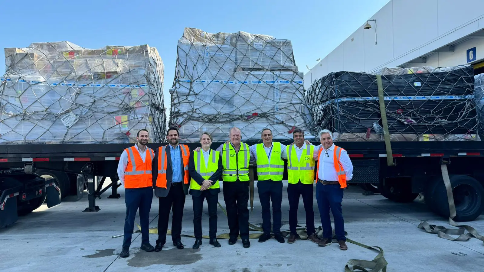 Avião Solidário_Recepção 3,5 toneladas MIA_19mai2024_2 Latam RS