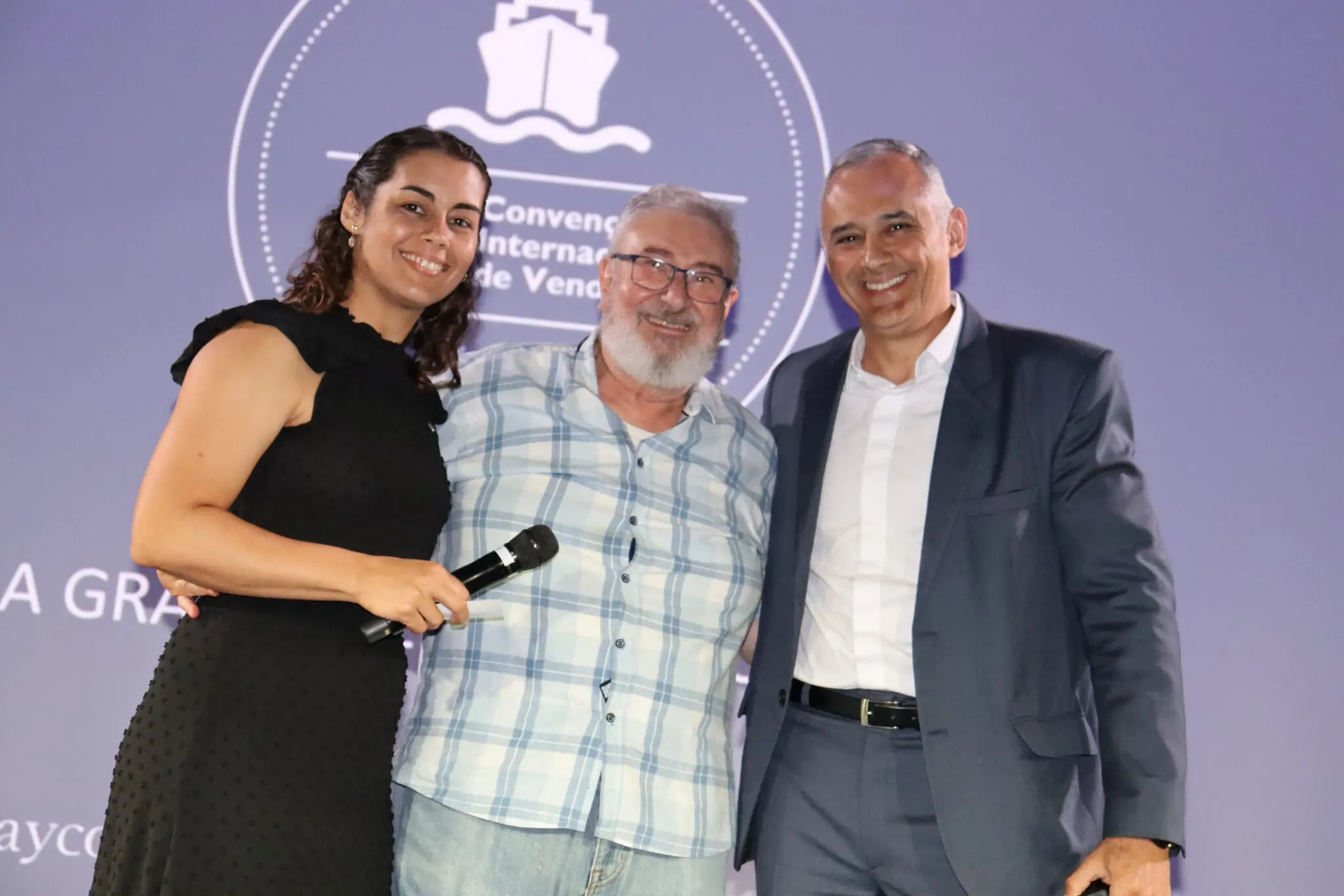 Elisangela Silva (MSC), Cesar Santos (Snowball Turismo) e Eduardo Campos (Banco Daycoval)