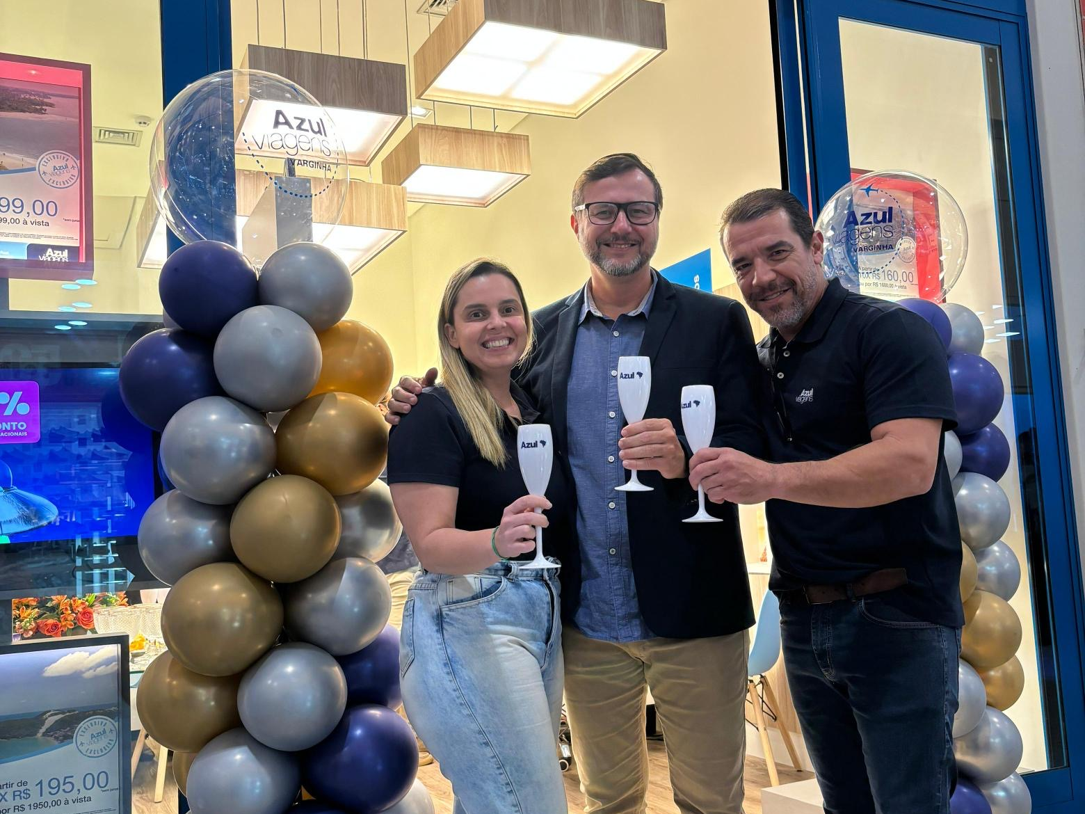 Inauguração da loja Azul Viagens em Varginha, Minas Gerais azul minas gerais