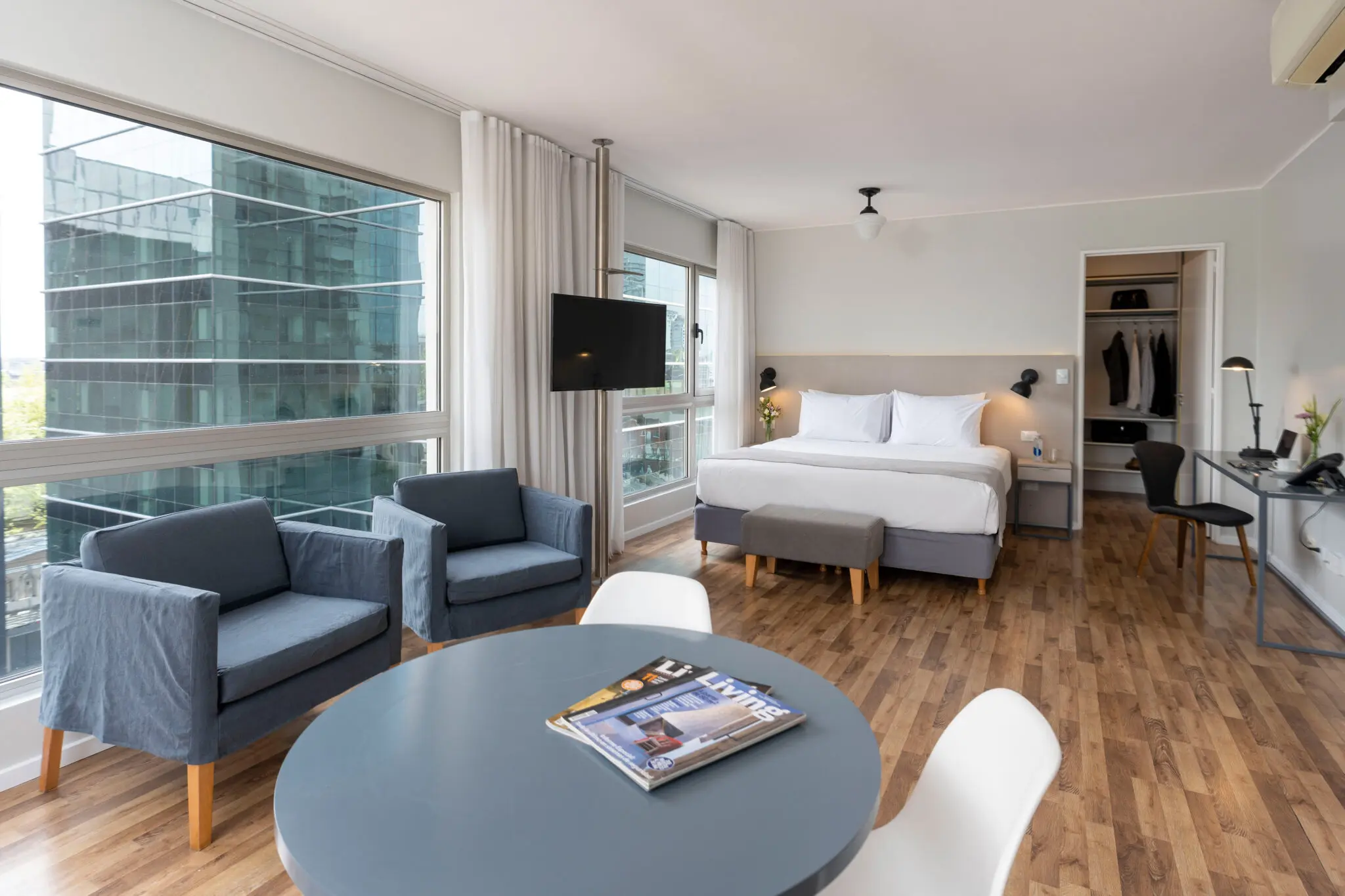 103cAlmarenaMaderoUrbano-Affiliated-Standard-Room