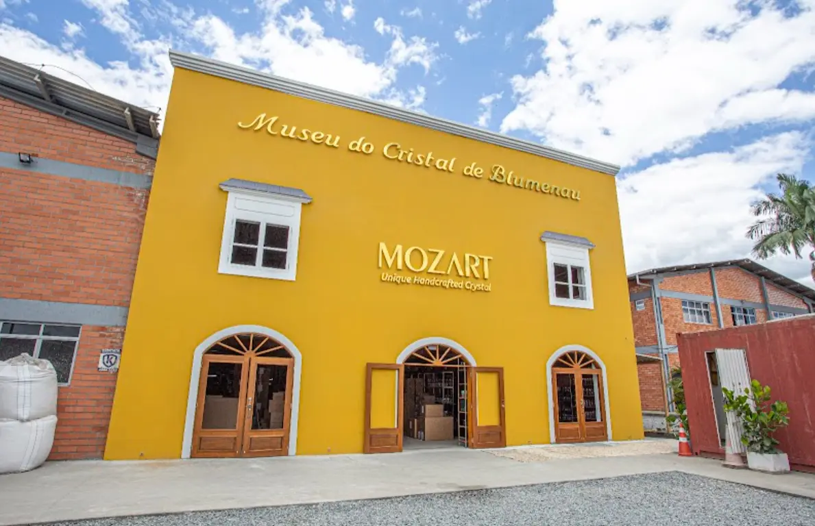 Museu-do-Cristal Museu do Cristal espera aumento de 25% das visitas durante a Oktoberfest (Foto: Divulgação)