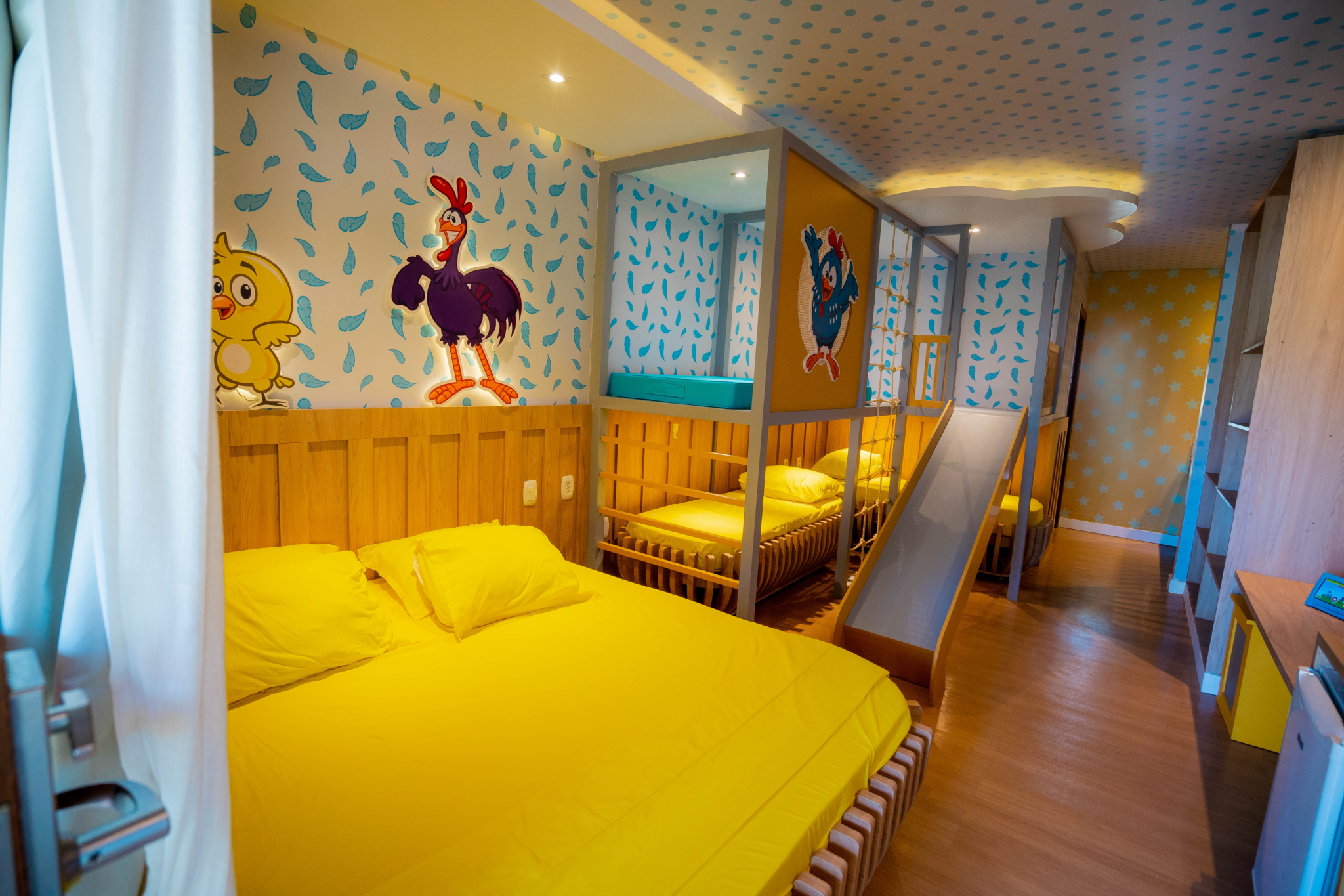 quarto galinha pintadinha no cana brava resort galinha pintadinha