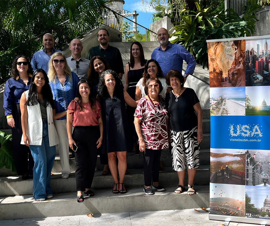 Lisa Tejeda e Ingrid Santos, do Brand USA, com convidados. Foto: Divulgação Lisa Tejeda e Ingrid Santos, do Brand USA, com convidados. Foto: Divulgação