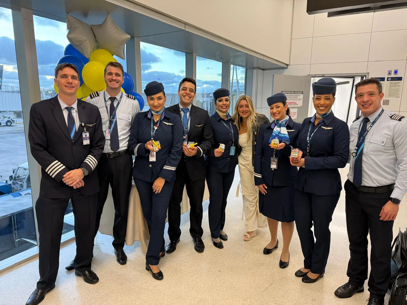 Inauguração rota CUR-FLL (3) Azul Curaçao