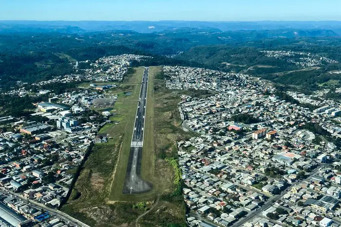 4739683_19d3599fa6c9139 aeroporto Caxias sul