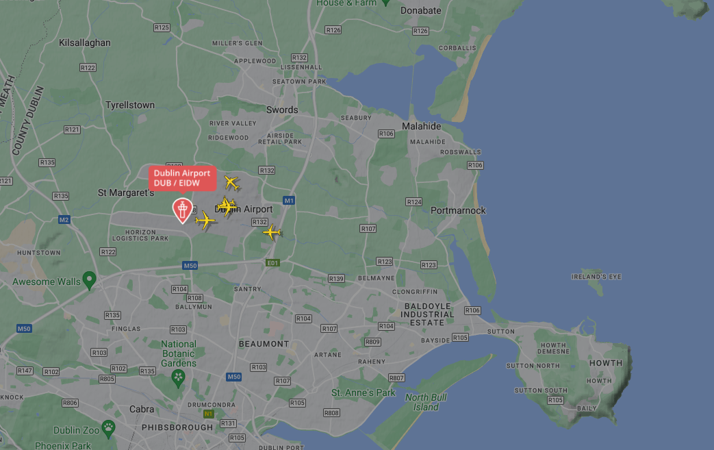 No aeroporto de Dublin é possível perceber pouca movimentação de aeronaves. Foto: Reprodução FlightRadar aeroporto irlanda