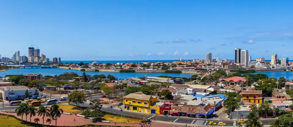 topo-cartagena-panoramica-credito-thinkstock-500733754 Veja os destinos internacionais onde o Real vale mais