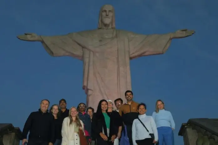 1749295720 Visit Rio Virtuoso