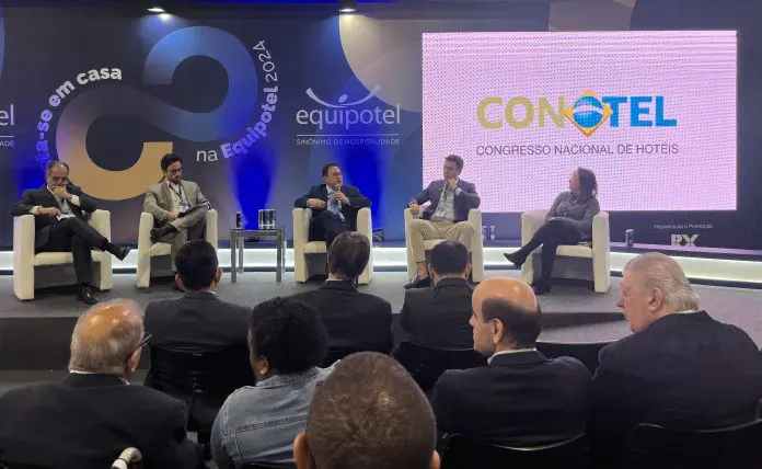 Painel na Conotel 2025. Crédito: Divulgação Painel na Conotel 2025. Crédito: Divulgação