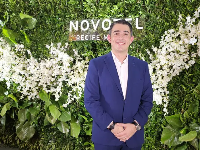 Gustavo Alves, gerente geral do Novotel Recife Marina Crédito: Kamilla Alves/Brasilturis Gustavo Alves, gerente geral do Novotel Recife Marina Crédito: Kamilla Alves/Brasilturis