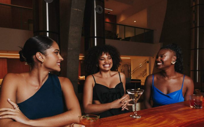 Novotel Recife Marina comemora 1º ano com evento especial. Crédito: Divulgação