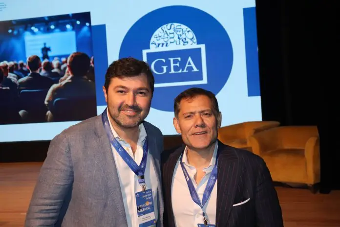 Carlos Baptista, CEO da GEA Portugal, e Marcelo Capdevilla, CEO da GEA América Latina. Crédito: Maurício Herschander/ Brasilturis