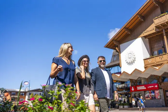 Embratur incentiva promoção do turismo por meio do audiovisual no 53º Festival de Cinema de Gramado