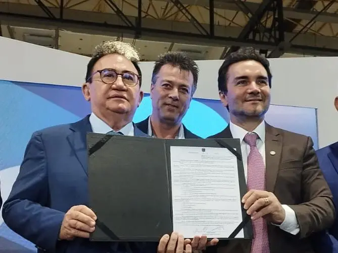 Ministro do Turismo atende entidades da hotelaria mineira e assina portaria que garante autonomia aos hotéis para definir check-in e check-out. Crédito: Divulgação Ministro do Turismo atende entidades da hotelaria mineira e assina portaria que garante autonomia aos hotéis para definir check-in e check-out. Crédito: Divulgação