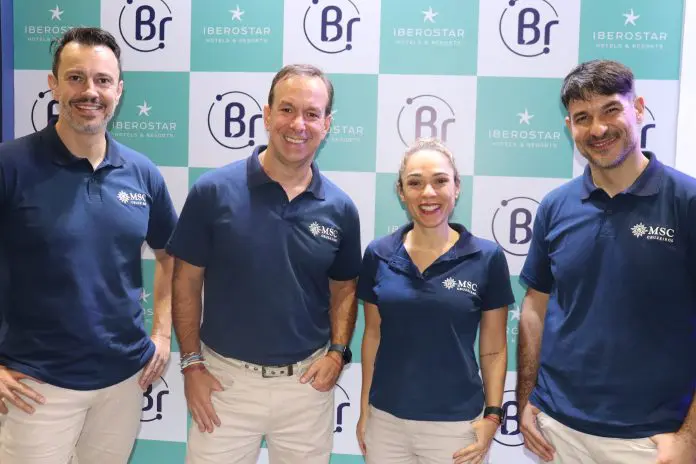 Eduardo Simões, Adrian Ursilli, Lívia Riibeiro e Ignacio Palacios, todos da MSC Cruzeiros. Crédito: Felipe Lima/Brasilturis