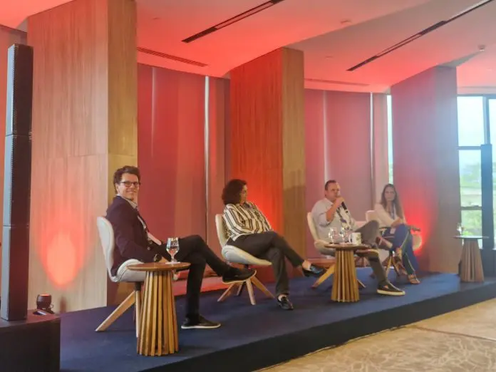Painel sobre turismo e promoção de eventos agita o Apresenta Summit 2025 Apresenta Summit 2025