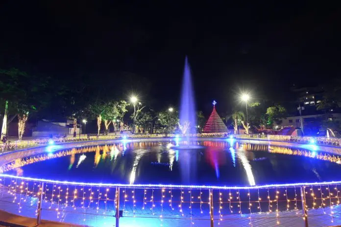 Cenários iluminados marcam a abertura do Natal Luzes da Serra em Serra Negra.. Crédito: Gerson Cordeiro/Videograph Cenários iluminados marcam a abertura do Natal Luzes da Serra em Serra Negra.. Crédito: Gerson Cordeiro/Videograph
