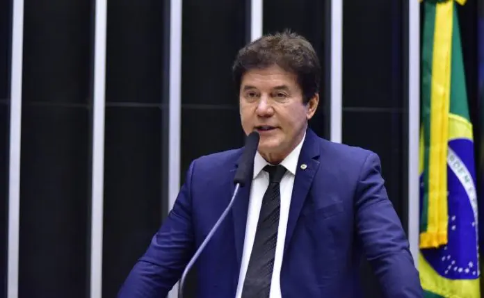 Debate na Comissão de Turismo discutirá causas e impactos do preço das passagens aéreas no Brasil. Crédito: Zeca Ribeiro/Câmara dos Deputados