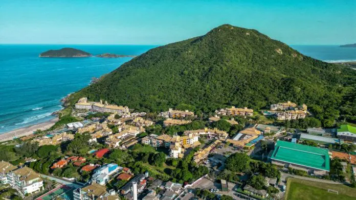 Canal no WhatsApp fortalece comunicação do Costao do Santinho com hóspedes e parceiros. Crédito: Divulgação/Costao